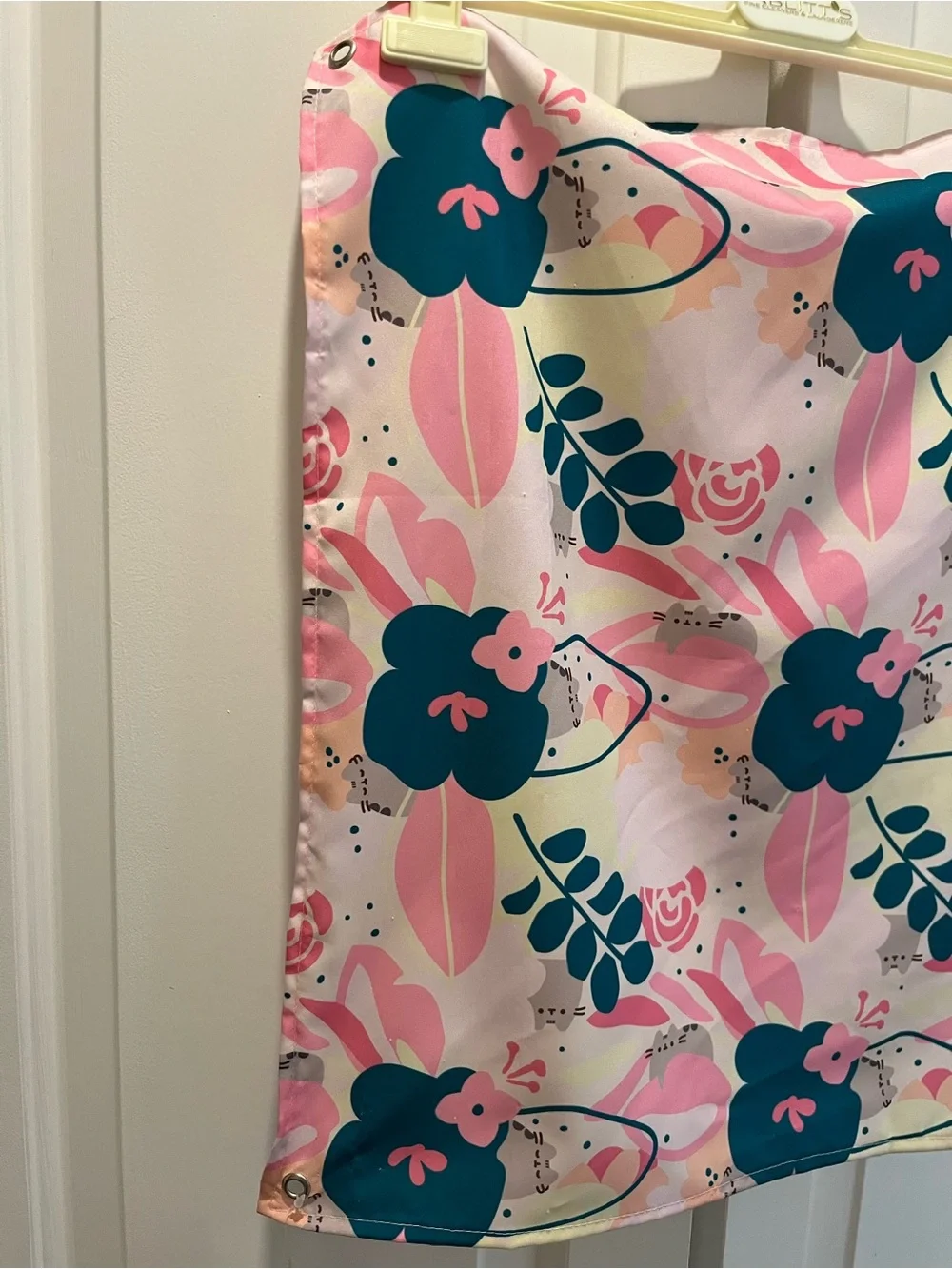 Pusheen Mini Wall Tapestry - Pink & Teal Floral
